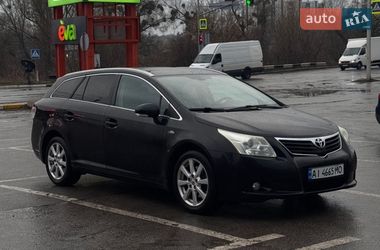Універсал Toyota Avensis 2010 в Ірпені