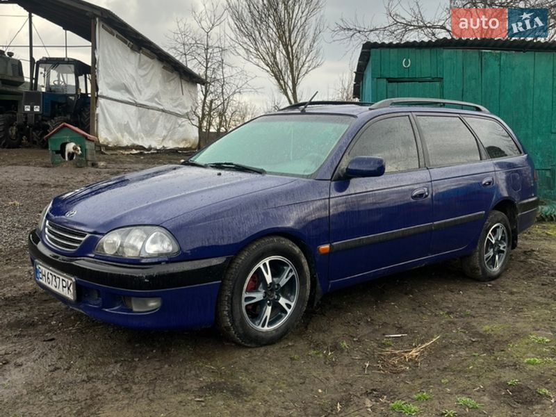 Toyota Avensis 2000