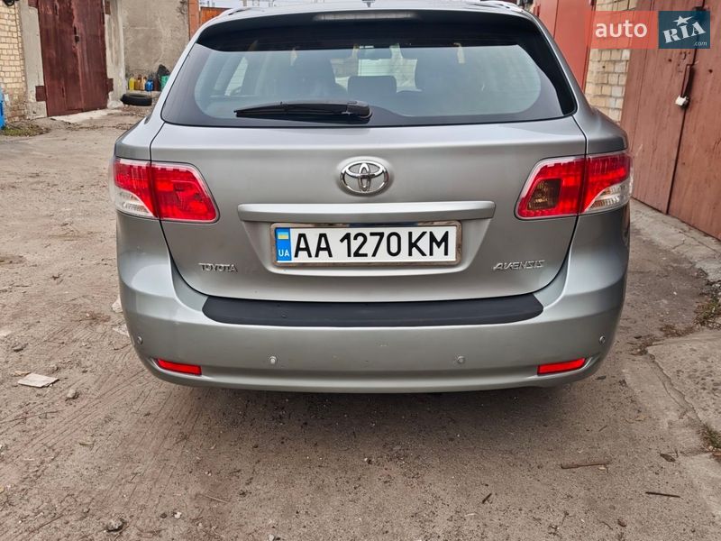 Универсал Toyota Avensis 2011 в Киеве