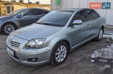 Седан Toyota Avensis 2007 в Кременчуге