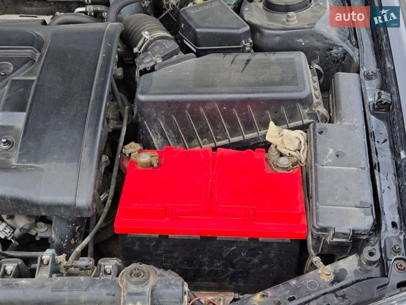 Универсал Toyota Avensis 2002 в Черновцах