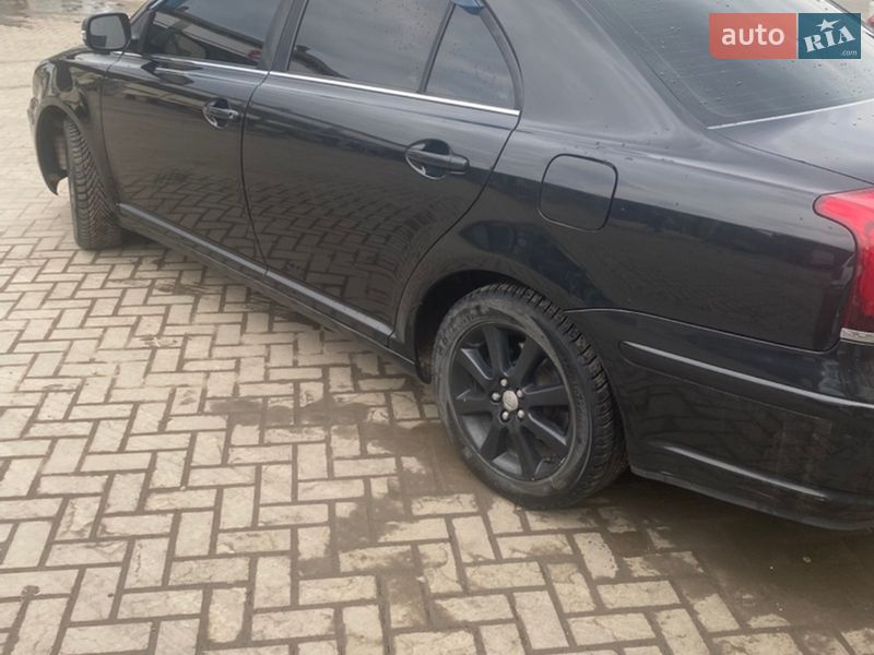 Седан Toyota Avensis 2006 в Чечельнике