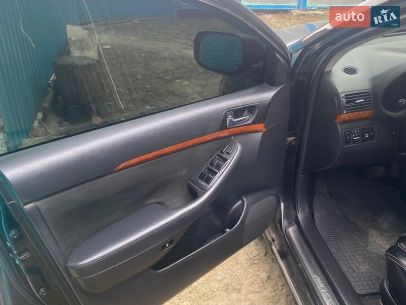 Седан Toyota Avensis 2006 в Чечельнике