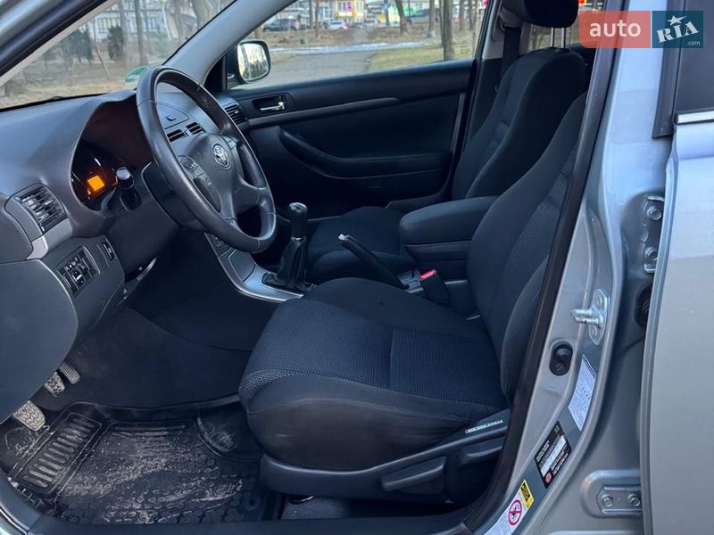 Универсал Toyota Avensis 2007 в Хмельницком