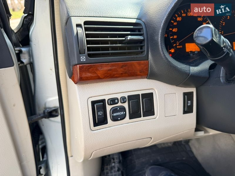 Седан Toyota Avensis 2006 в Белой Церкви