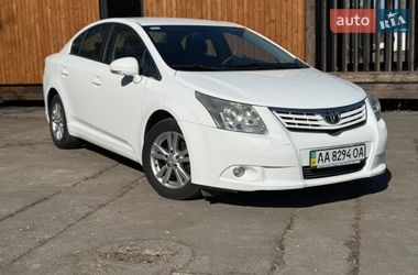 Седан Toyota Avensis 2011 в Києві