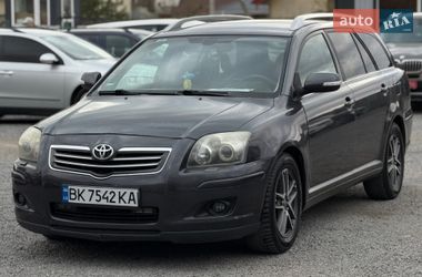 Універсал Toyota Avensis 2007 в Рівному