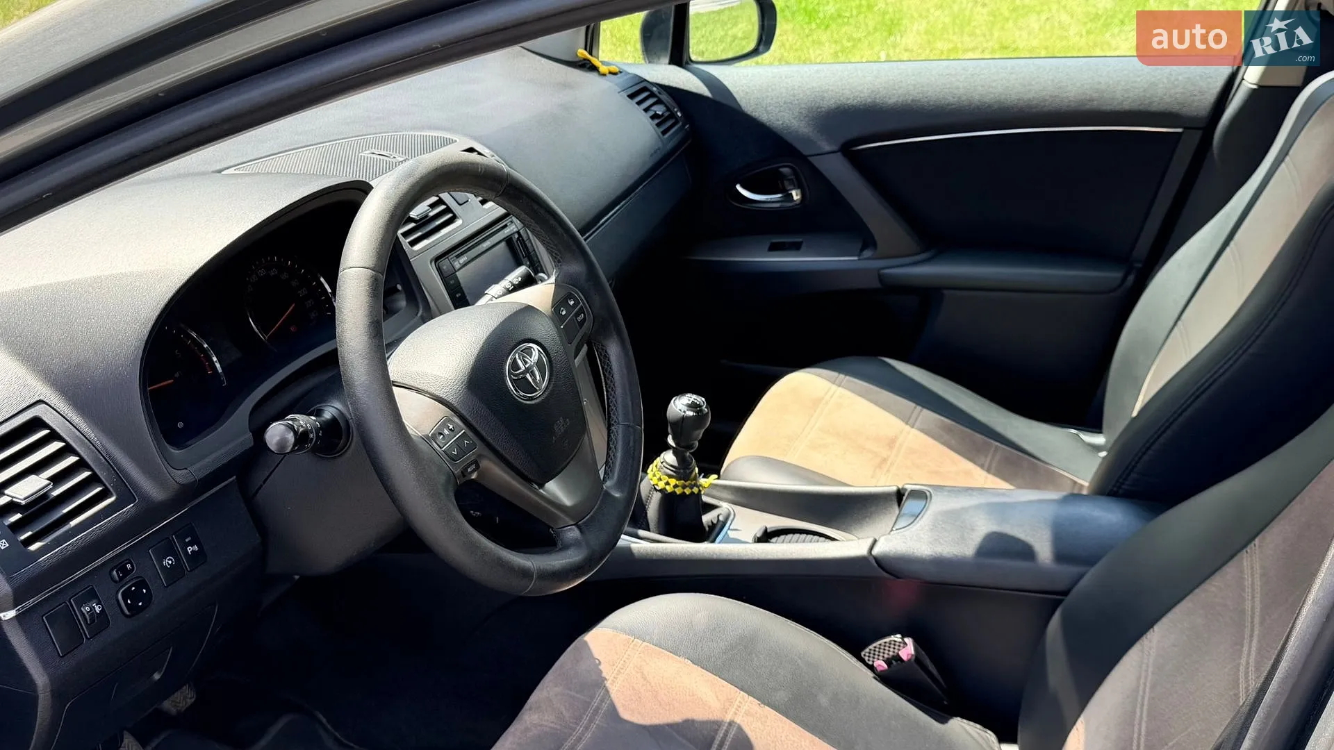 2011 Toyota Avensis - мініатюра 6