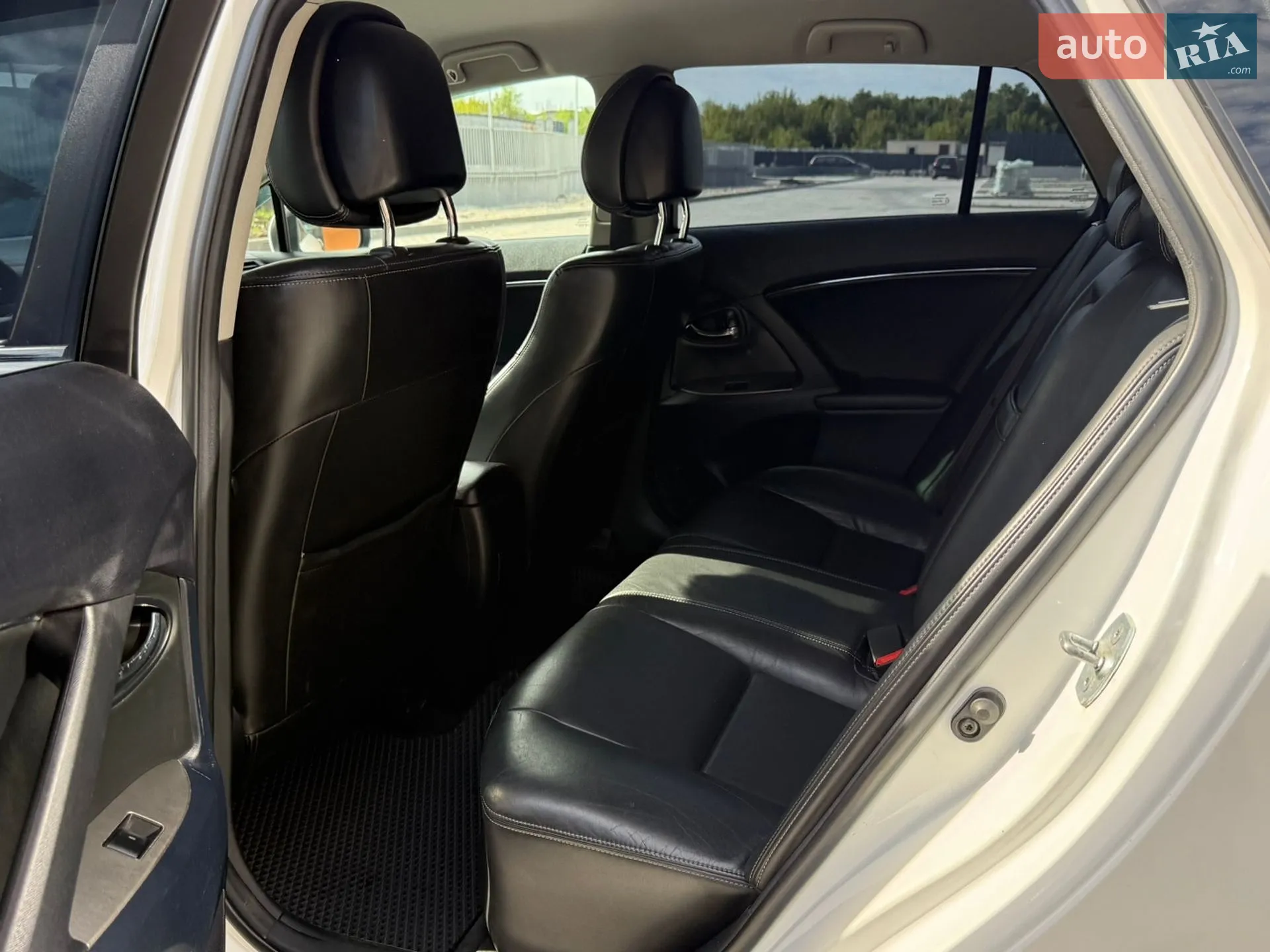 2011 Toyota Avensis - мініатюра 28