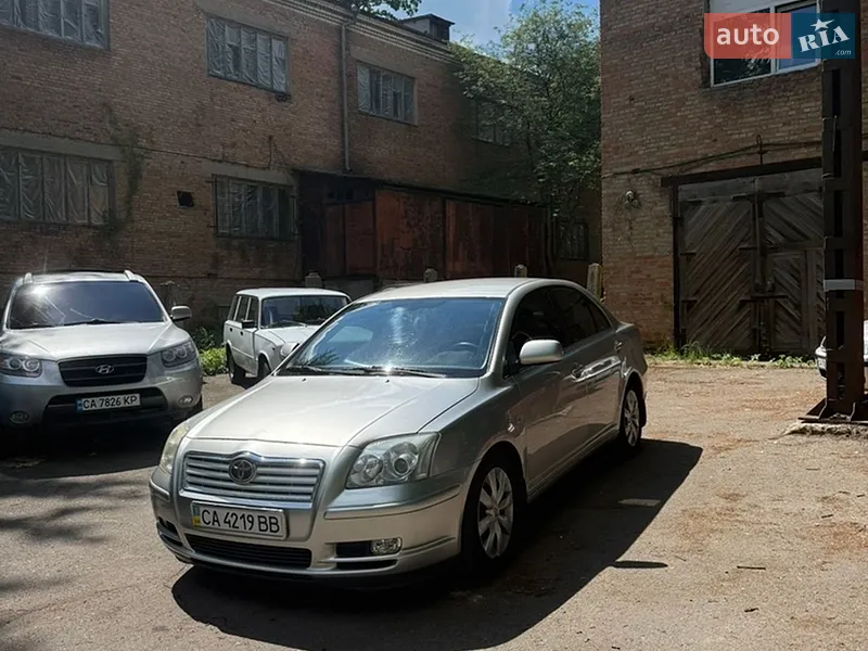 Toyota Avensis 2003 VIN SB1BR56LX0E026836 фото оголошення 4 з 42