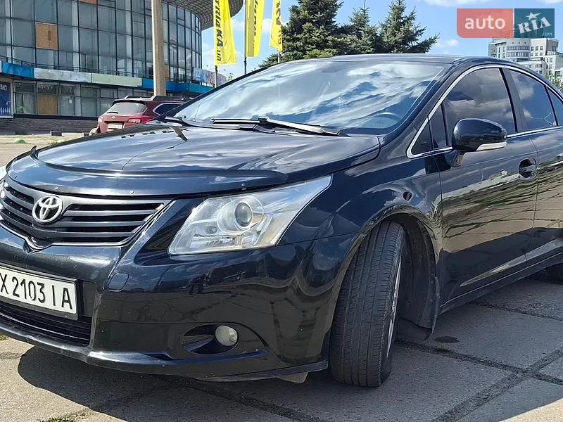 Toyota Avensis 2011