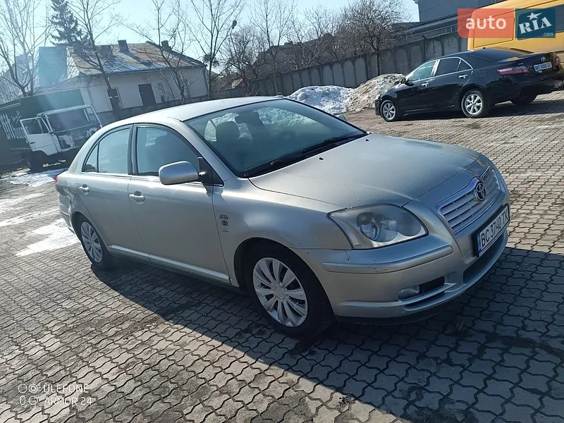 Toyota Avensis 2003