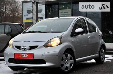 Хэтчбек Toyota Aygo 2007 в Киеве