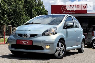 Хэтчбек Toyota Aygo 2007 в Киеве