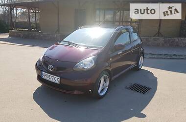 Хетчбек Toyota Aygo 2007 в 