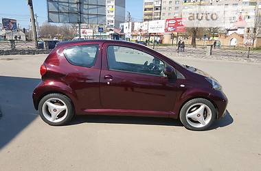 Хетчбек Toyota Aygo 2007 в 