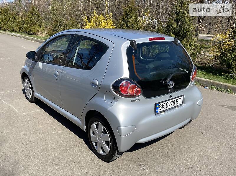 Хетчбек Toyota Aygo 2008 в Рівному