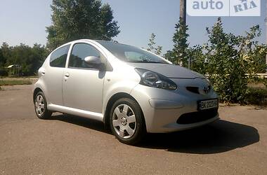 Хэтчбек Toyota Aygo 2008 в Житомире