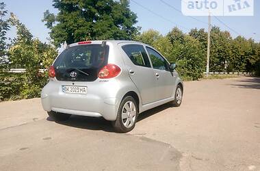 Хэтчбек Toyota Aygo 2008 в Житомире