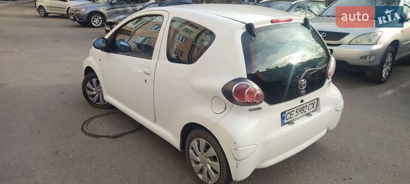Хэтчбек Toyota Aygo 2014 в Черновцах фото 4 Хэтчбек Toyota Aygo 2014 в Черновцах