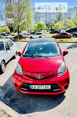 Хетчбек Toyota Aygo 2014 в Києві