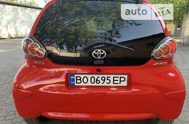 Хэтчбек Toyota Aygo 2013 в Кривом Роге