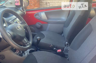 Хетчбек Toyota Aygo 2011 в Житомирі