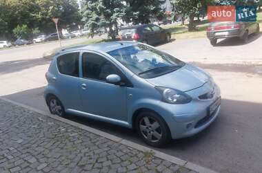 Хетчбек Toyota Aygo 2005 в Ужгороді