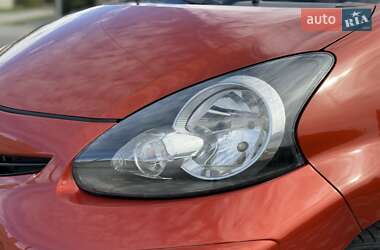 Хетчбек Toyota Aygo 2012 в Буську