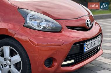 Хетчбек Toyota Aygo 2012 в Буську