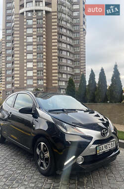 Хетчбек Toyota Aygo 2014 в Києві