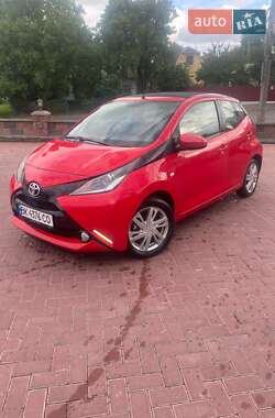 Хэтчбек Toyota Aygo 2015 в Ровно