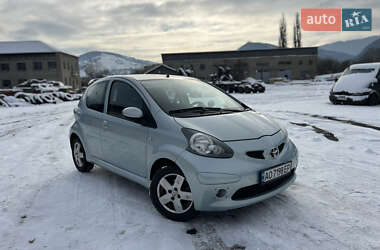 Хетчбек Toyota Aygo 2005 в Міжгір'ї