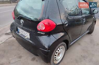 Хэтчбек Toyota Aygo 2007 в 