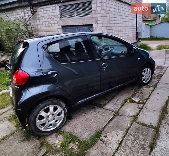 Хетчбек Toyota Aygo 2006 в Трускавці