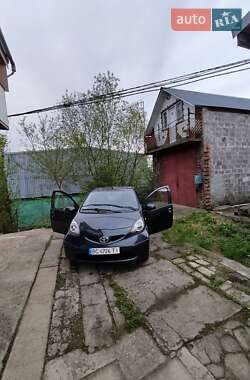 Хэтчбек Toyota Aygo 2006 в 