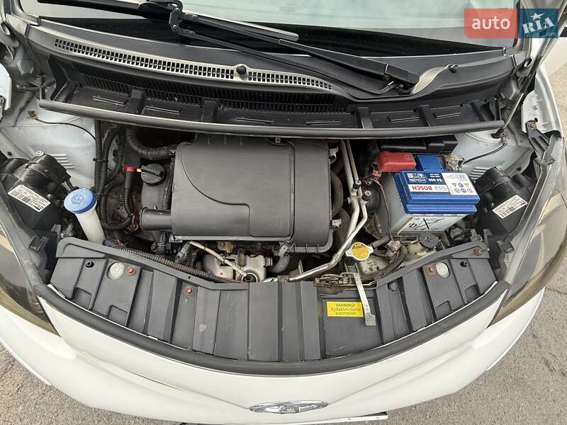 Хэтчбек Toyota Aygo 2013 в Прилуках