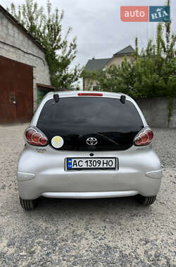 Хетчбек Toyota Aygo 2011 в Луцьку