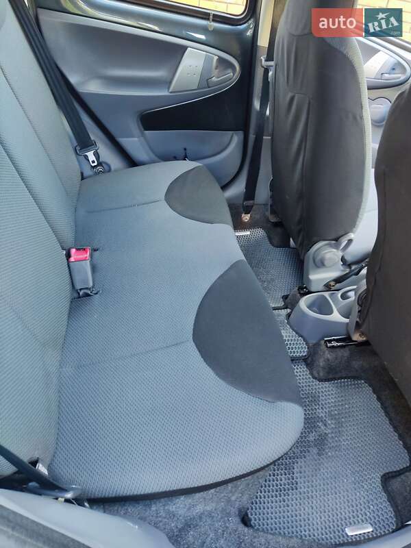 Хетчбек Toyota Aygo 2006 в Трускавці