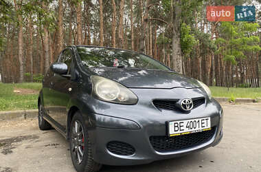 Хэтчбек Toyota Aygo 2009 в Николаеве