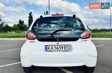 Хетчбек Toyota Aygo 2009 в 