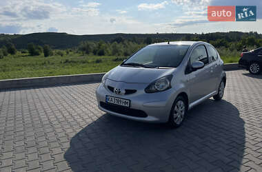 Хэтчбек Toyota Aygo 2008 в Киеве