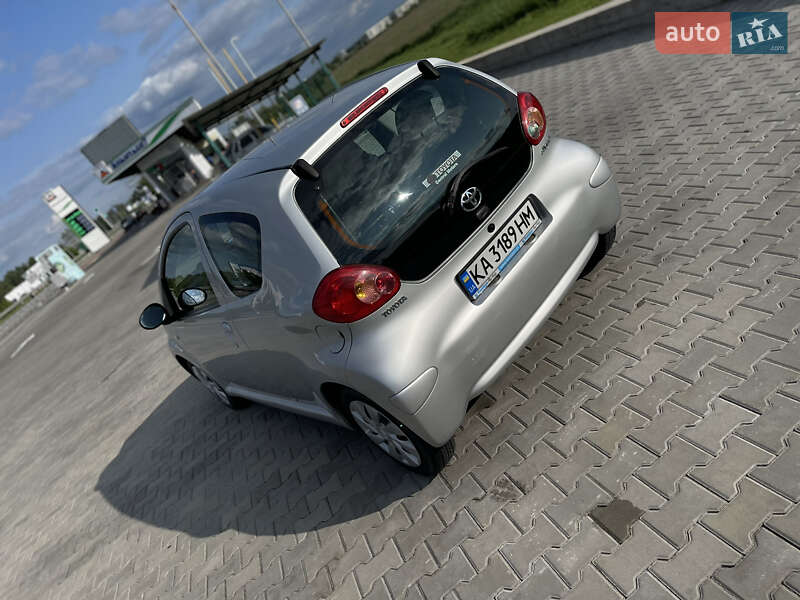 Хетчбек Toyota Aygo 2008 в Києві