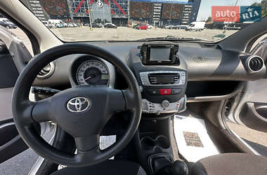 Хэтчбек Toyota Aygo 2014 в Киеве