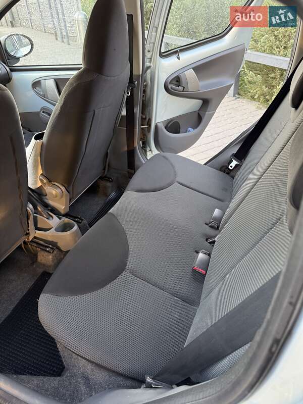 Хэтчбек Toyota Aygo 2005 в Днепре