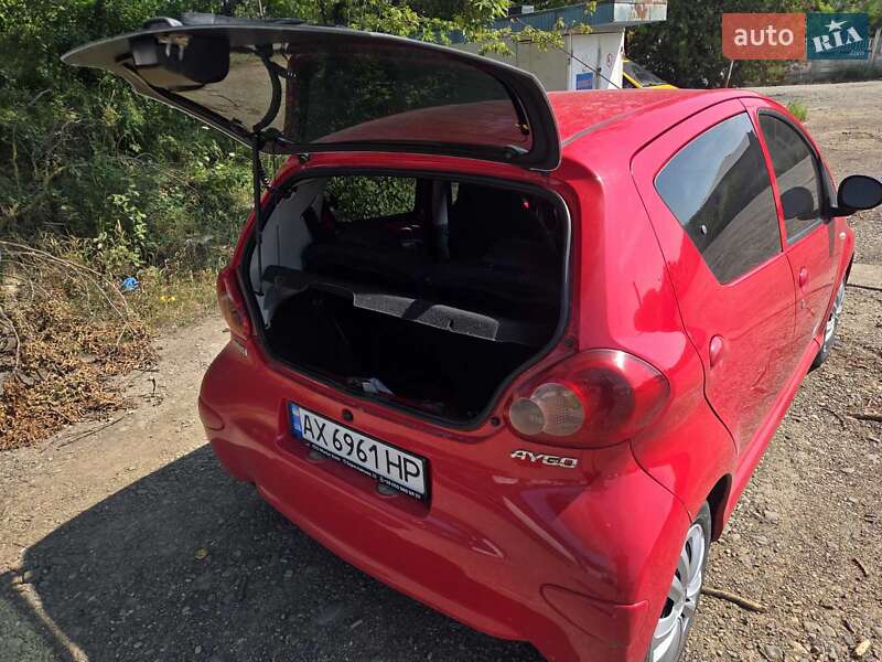Хэтчбек Toyota Aygo 2007 в Черновцах