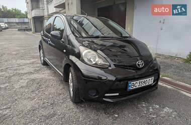 Хетчбек Toyota Aygo 2013 в Львові