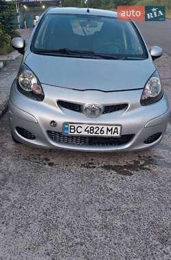 Хетчбек Toyota Aygo 2010 в 
