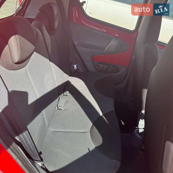 Хетчбек Toyota Aygo 2006 в Чорткові