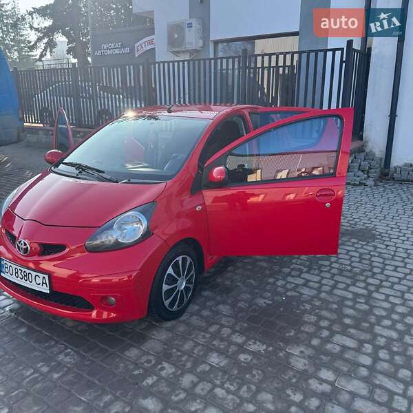 Хетчбек Toyota Aygo 2006 в Чорткові